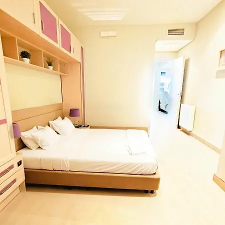 New Waterfront Gem W Rooftop Pool-puerto Marina Daire *