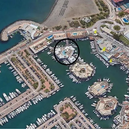 Apartment New Waterfront Gem W Rooftop Pool-puerto Marina
